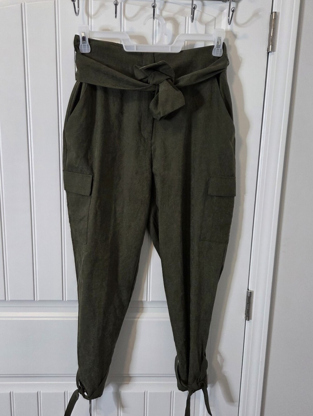 Gabrielle Union New York & Co  Army green belted tie leg cargo pants Small
